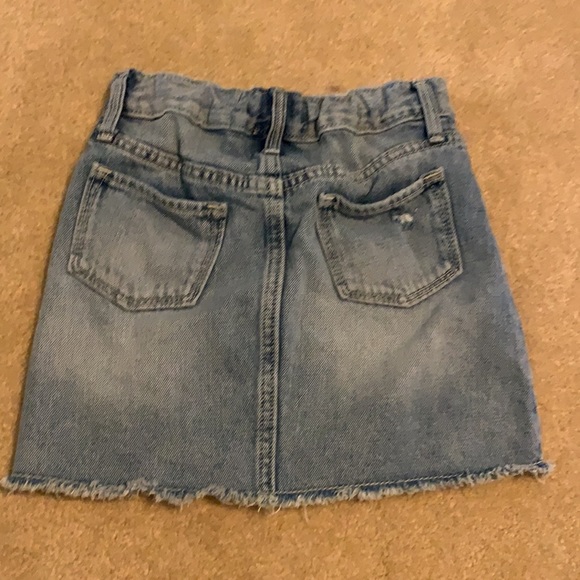 Kids ripped jean skirt - Picture 3 of 3